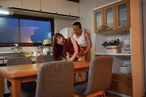 Con gái bị Chồng yêu mới của má Nắc mỗi ngày, cho dù đã có người yêu