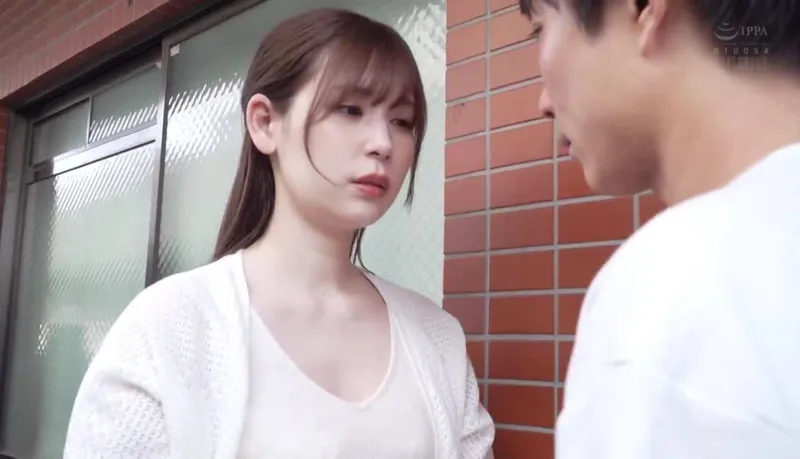 Gã chồng tẻ nhạt, cô vợ nhận ra cậu thanh niên cạnh nhà tốt hơn